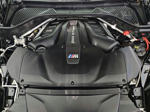 Used 2018 BMW X6 M image 47