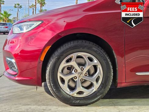Used 2021 Chrysler Pacifica Limited w/ Premium & Safety Sphere Group AWD/4WD image 12
