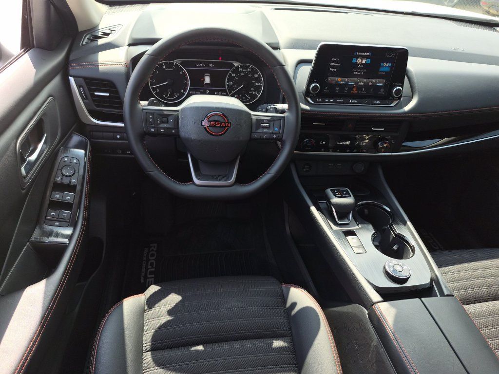 Certified 2026 Nissan Rogue SV AWD/4WD image 13