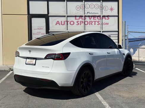 Used 2020 Tesla Model Y Long Range image 7