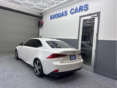 Used 2017 Lexus IS 200t w/ Navigation System Package RWD image 3