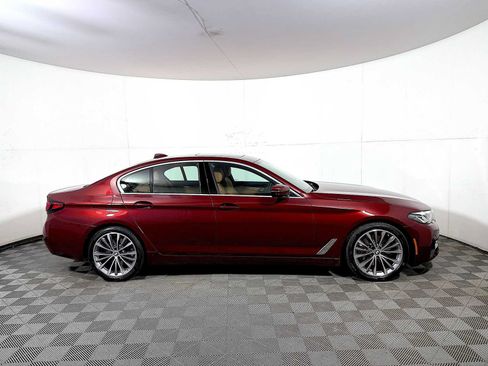 Certified 2023 BMW 530i xDrive w/ Convenience Package AWD/4WD image 7