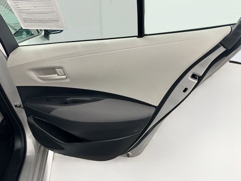 Used 2023 Toyota Corolla LE image 31