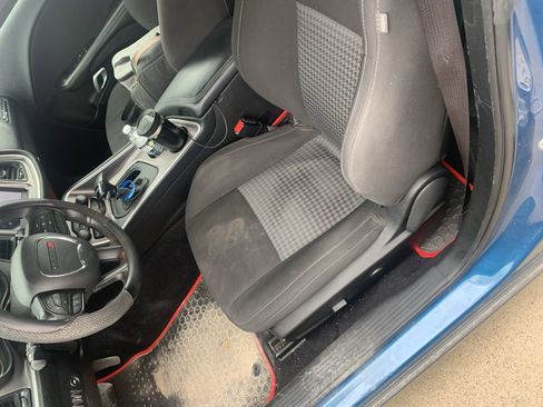 Used 2022 Dodge Challenger GT image 6