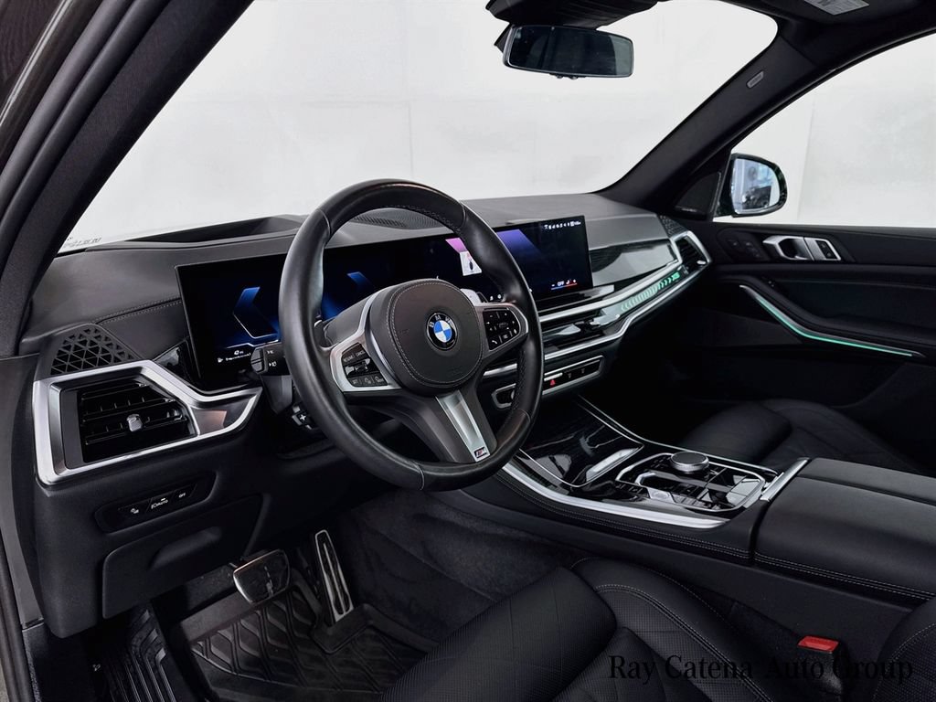 Used 2026 BMW X5 xDrive40i w/ M Sport Package AWD/4WD image 9
