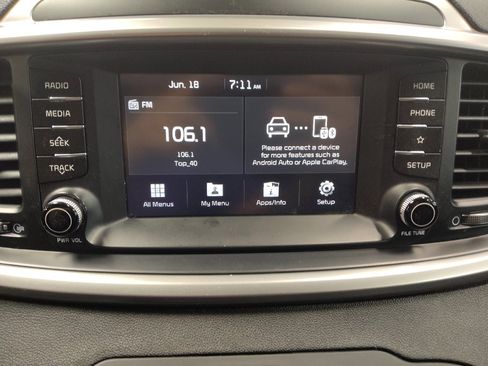 Used 2020 Kia Sorento FWD V6 image 25