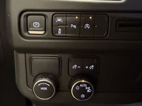 Used 2024 Chevrolet Tahoe LT image 20