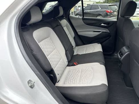 Used 2021 Chevrolet Equinox LT FWD image 18