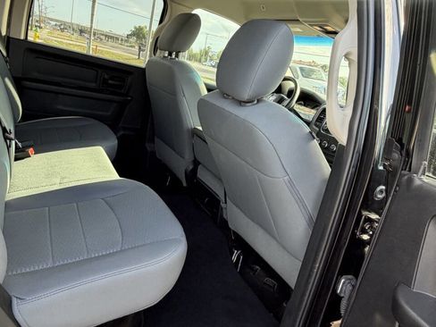 Used 2017 RAM 1500 Express w/ Express Value Package image 9