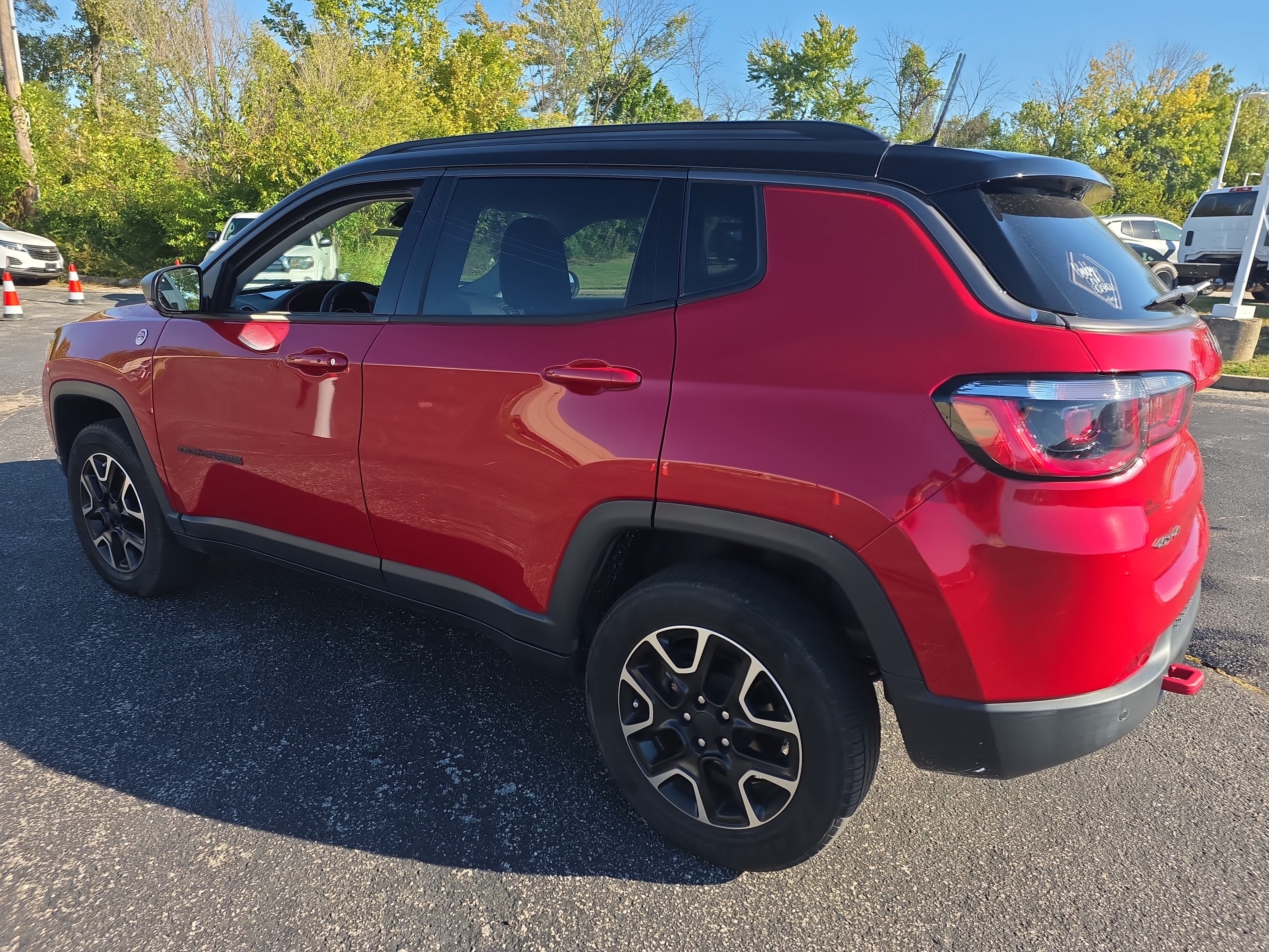Used 2021 Jeep Compass Trailhawk AWD/4WD image 6