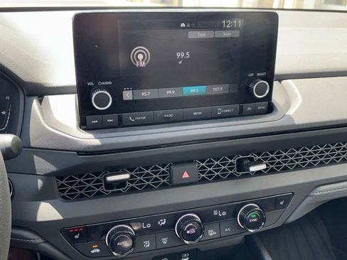 Used 2025 Honda Accord SE image 12