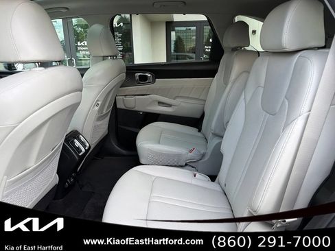 Used 2023 Kia Sorento SX Prestige AWD/4WD image 19