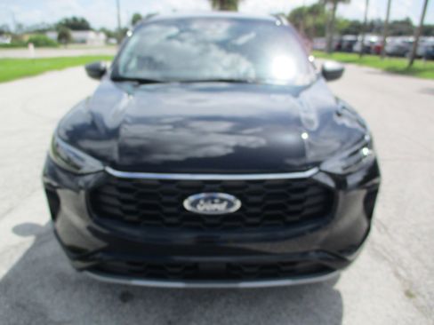 New 2024 Ford Escape ST-Line w/ Equipment Group 301A image 2