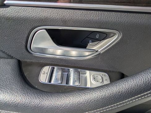 Used 2023 Mercedes-Benz GLS 450 4MATIC image 20