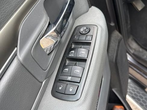 Used 2015 RAM 1500 Big Horn AWD/4WD image 9