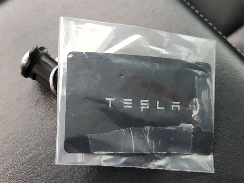 Used 2018 Tesla Model 3 Long Range image 26