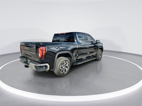 New 2026 GMC Sierra 1500 SLT image 8