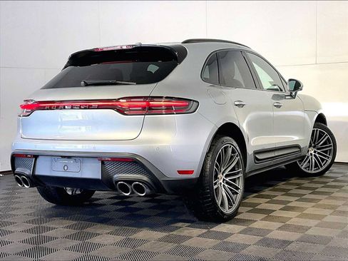 Certified 2026 Porsche Macan AWD/4WD image 7