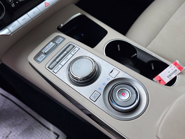 Used 2025 Genesis GV70 2.5T AWD/4WD image 19