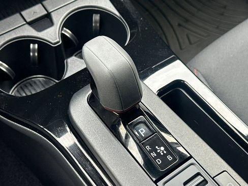 Used 2024 Toyota Prius Prime SE image 21