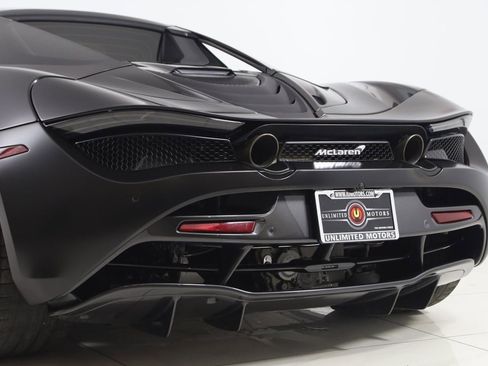 Used 2022 McLaren 720S Performance image 32