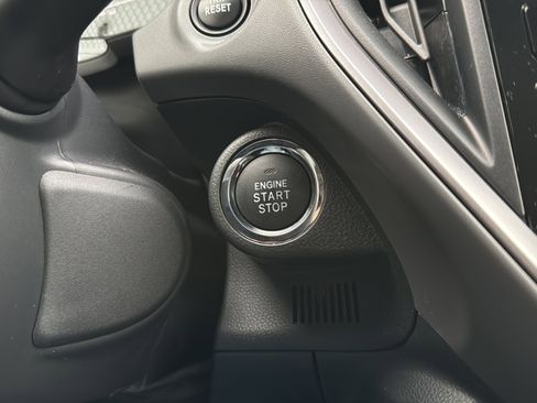 Certified 2025 Subaru Crosstrek 2.0i Premium image 19