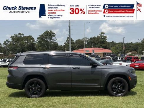 Used 2021 Jeep Grand Cherokee L Laredo AWD/4WD image 5