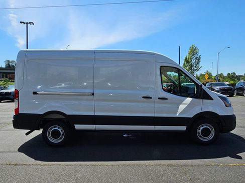 New 2026 Ford Transit 250 148 Medium Roof RWD image 6