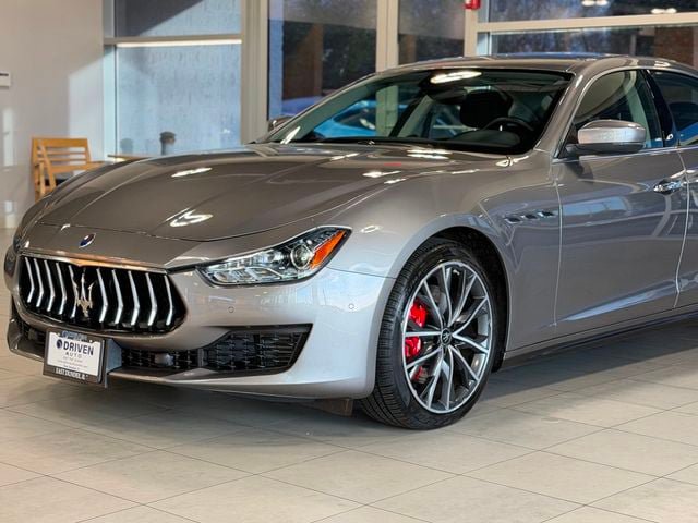 Used 2021 Maserati Ghibli S Q4 AWD/4WD image 3