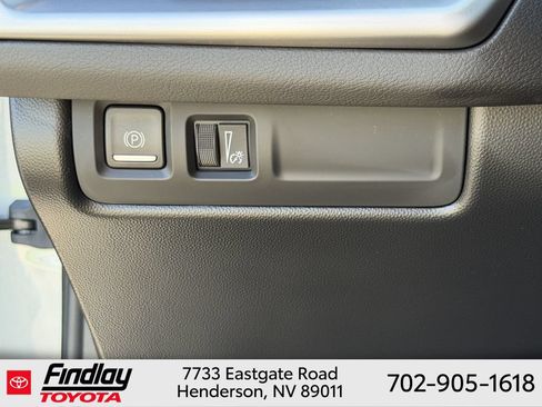 Used 2025 Cadillac XT4 Sport w/ LPO, Onyx Lite Package AWD/4WD image 22
