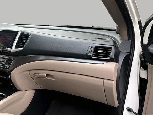 Used 2017 Honda Pilot EX-L image 18