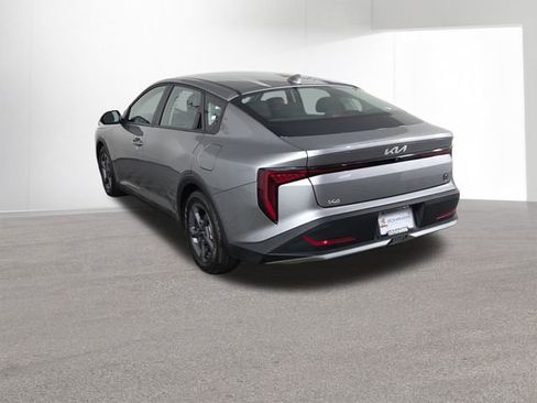 Used 2025 Kia K4 LXS image 37