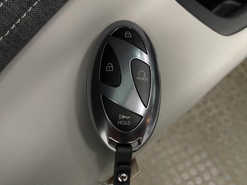 New 2026 Hyundai Elantra Limited FWD image 34