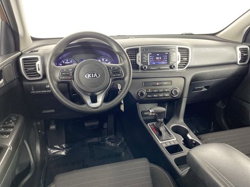 Used 2018 Kia Sportage LX AWD/4WD image 17
