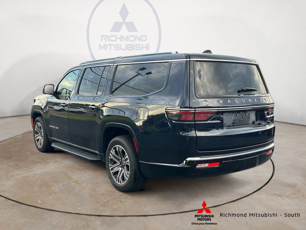 Used 2025 Jeep Wagoneer L Series II w/ 8-pass Seating Package AWD/4WD image 5
