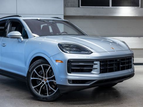 New 2026 Porsche Cayenne image 16