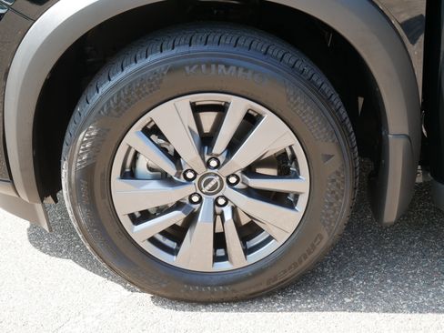 Certified 2025 Nissan Pathfinder SV AWD/4WD image 15