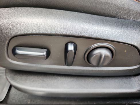 Used 2023 GMC Acadia AT4 w/ Technology Package image 13