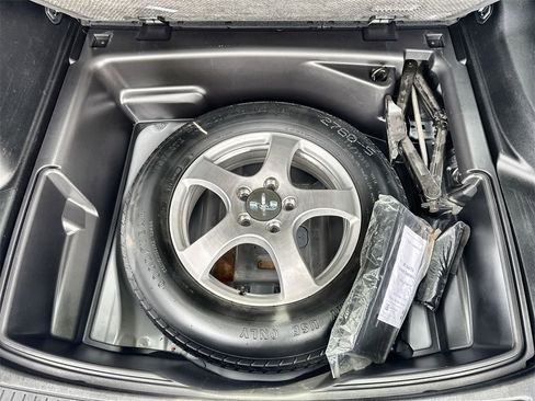 Certified 2024 Jeep Grand Cherokee Laredo image 21