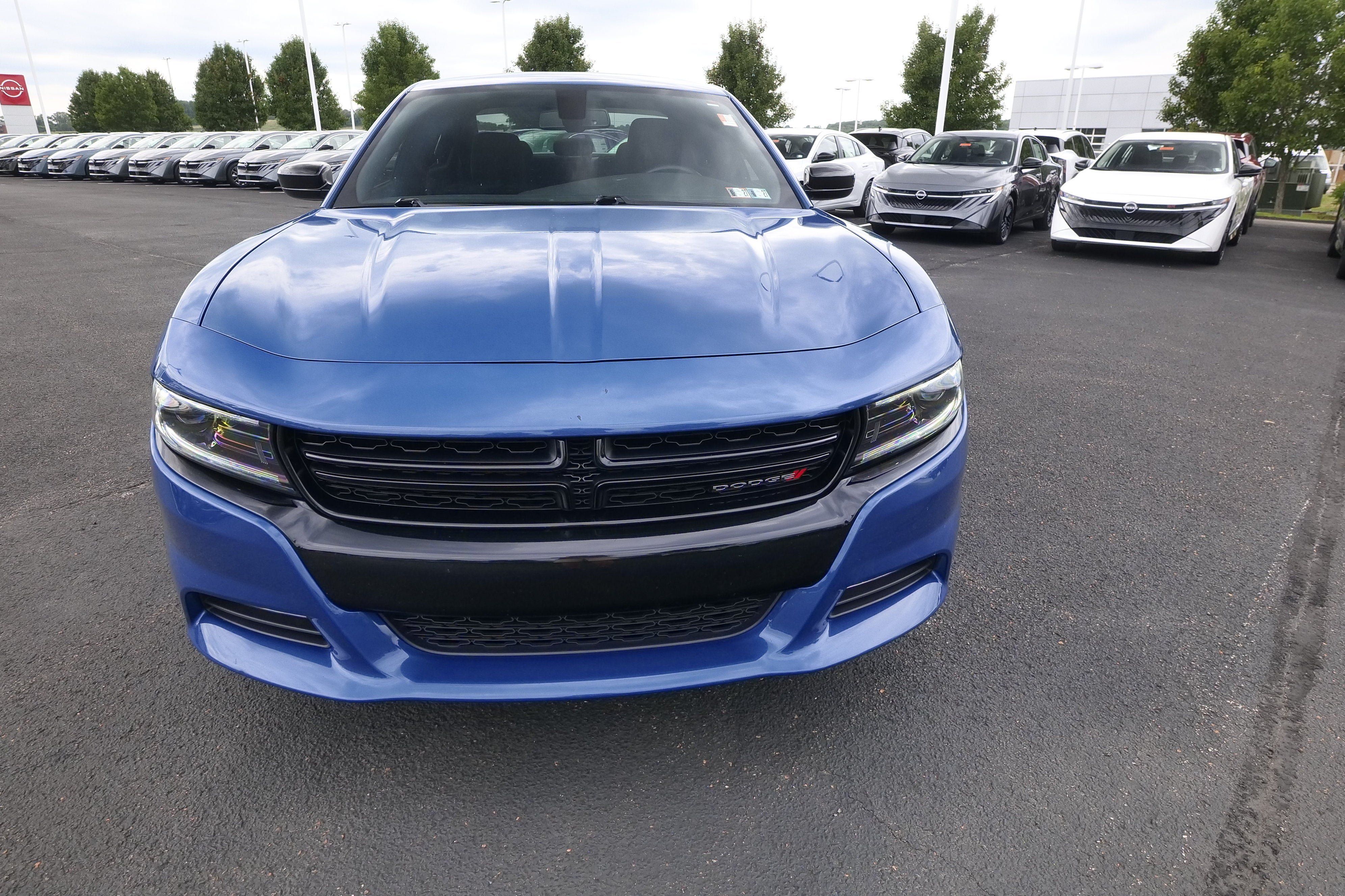 Used 2023 Dodge Charger SXT w/ Blacktop Package AWD/4WD image 3