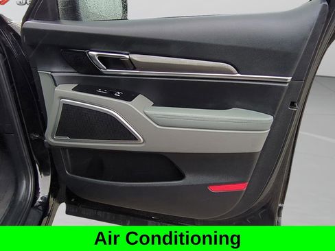 Used 2023 Kia Telluride EX X-Line image 12
