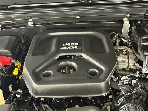 Certified 2023 Jeep Wrangler Unlimited AWD/4WD image 33