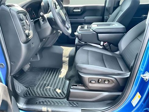 New 2025 Chevrolet Silverado 1500 Custom image 10
