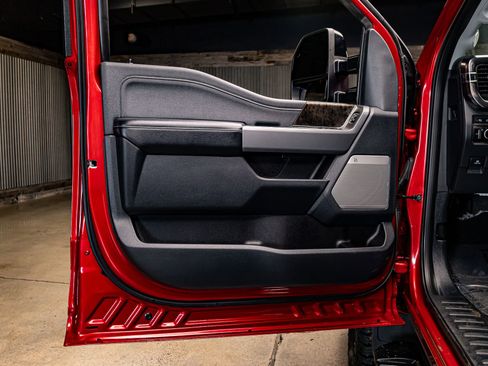 Used 2024 Ford F250 Lariat w/ Lariat Ultimate Package image 29