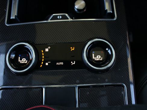 Used 2020 Land Rover Range Rover SV Autobiography Dynamic image 25