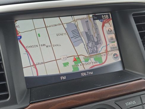 Used 2017 Nissan Pathfinder Platinum image 12