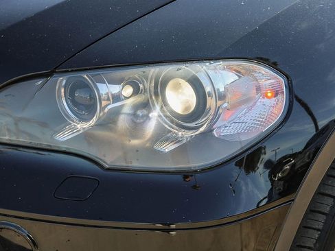 Used 2012 BMW X5 xDrive35i image 8