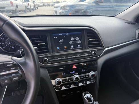 Used 2020 Hyundai Elantra Value Edition w/ Cargo Package (C1) FWD image 20