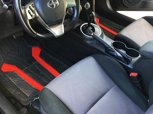 Used 2016 Scion tC FWD image 16