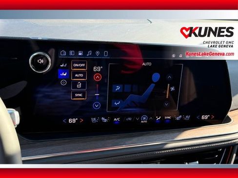 New 2026 Chevrolet Suburban High Country AWD/4WD image 45